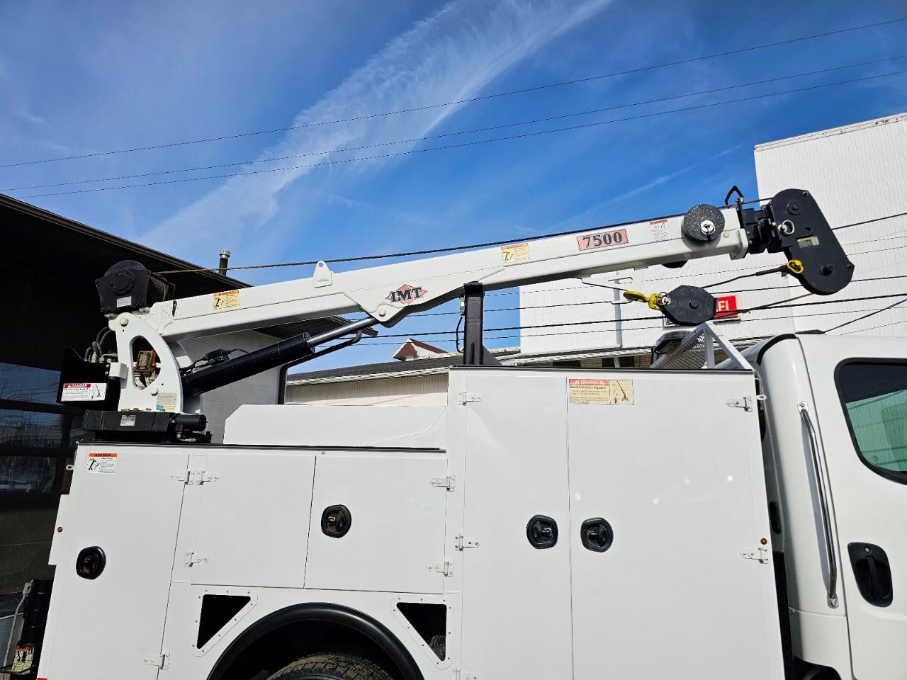 Freightliner M2 106  2021