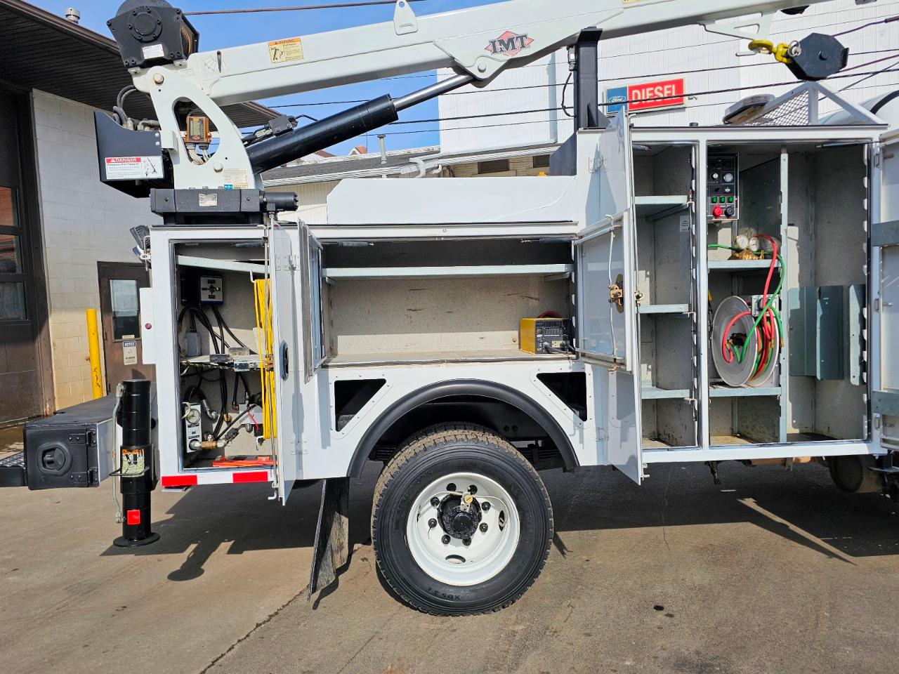 Freightliner M2 106  2021