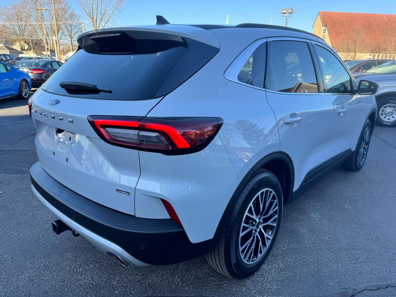 Ford Escape PHEV FWD 2025