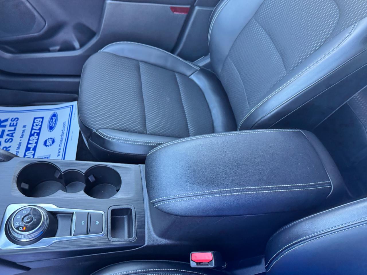 Ford Escape PHEV FWD 2025