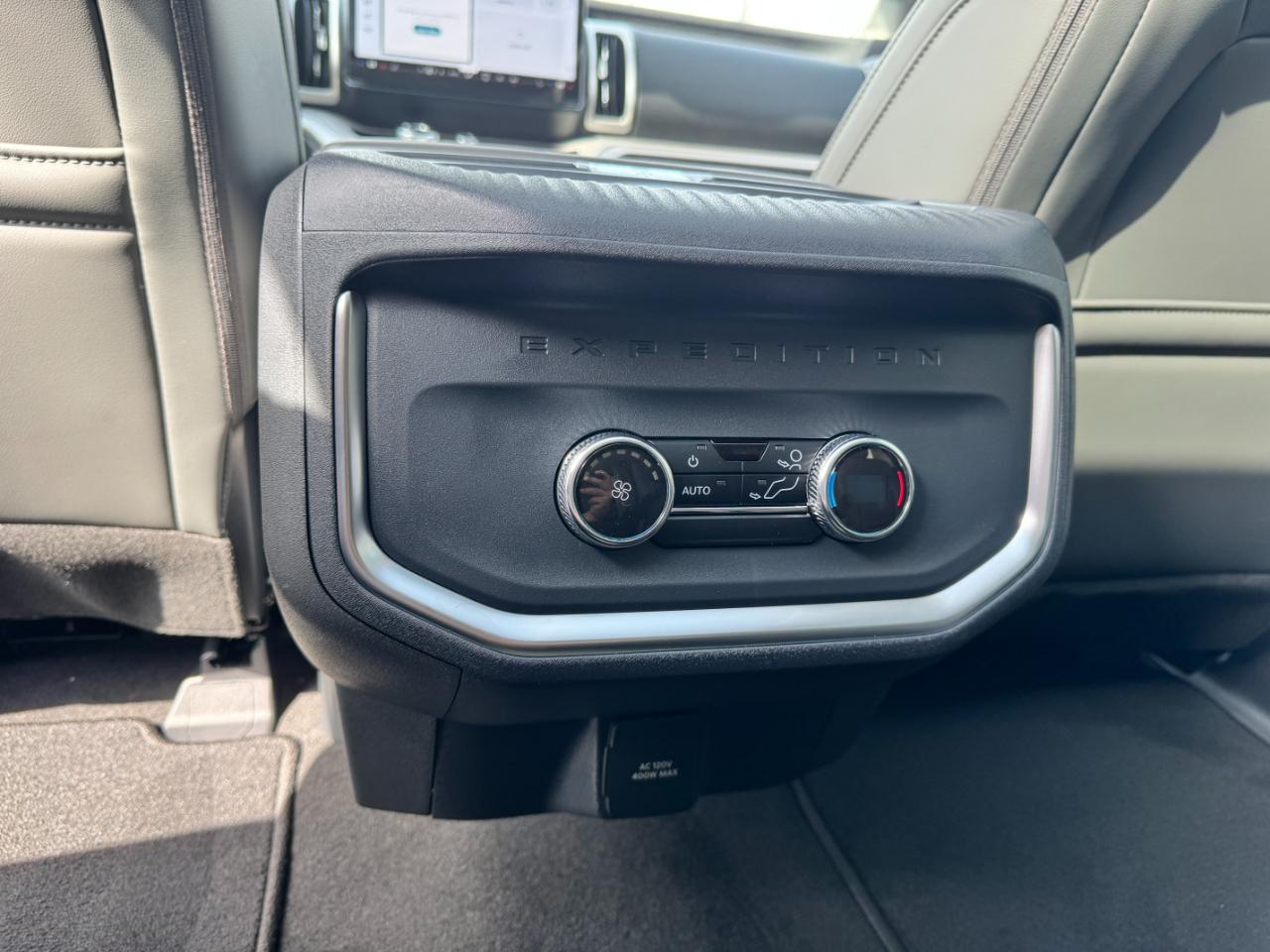 Ford Expedition Active 4x4 2026