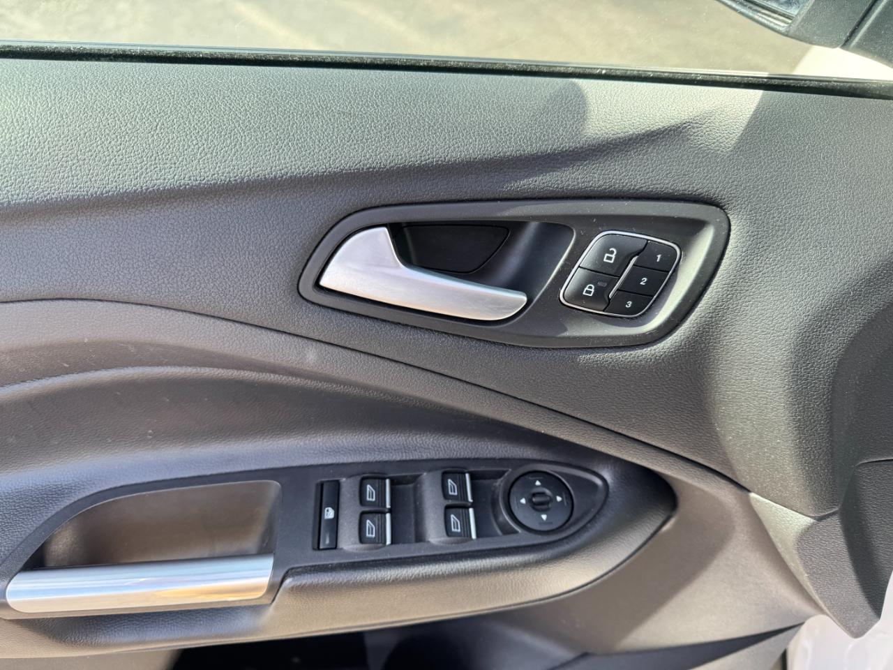 Ford Escape Titanium 4WD 2019