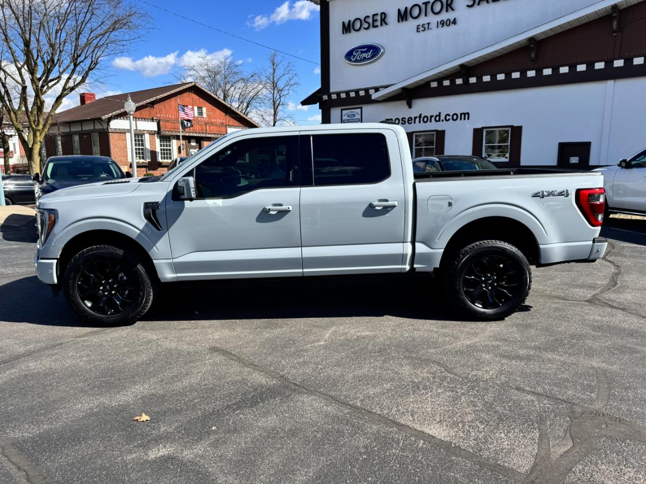 Ford F-150 Platinum 4WD SuperCrew 5.5' Box 2023