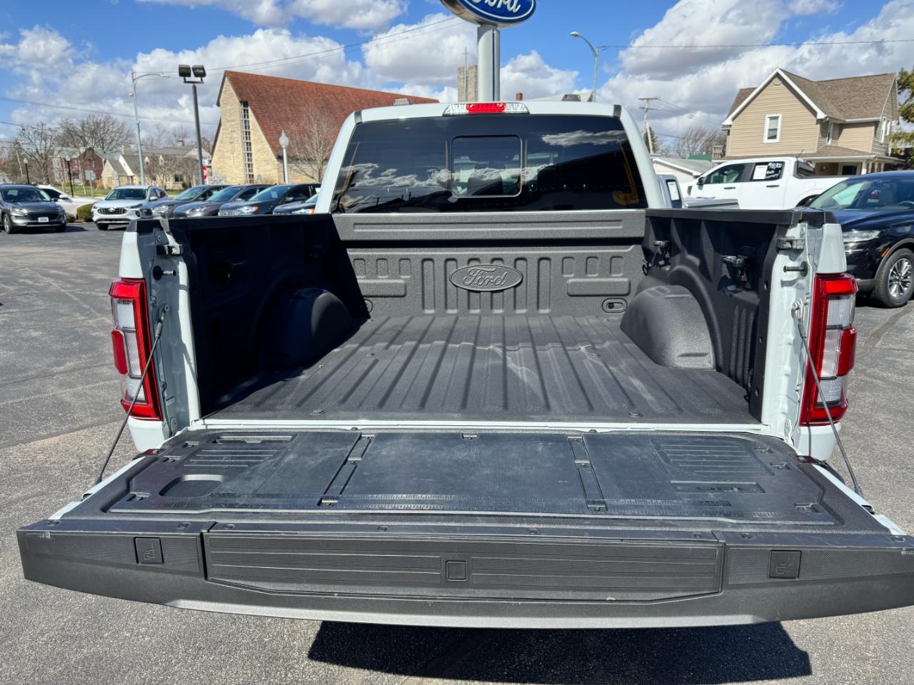 Ford F-150 Platinum 4WD SuperCrew 5.5' Box 2023