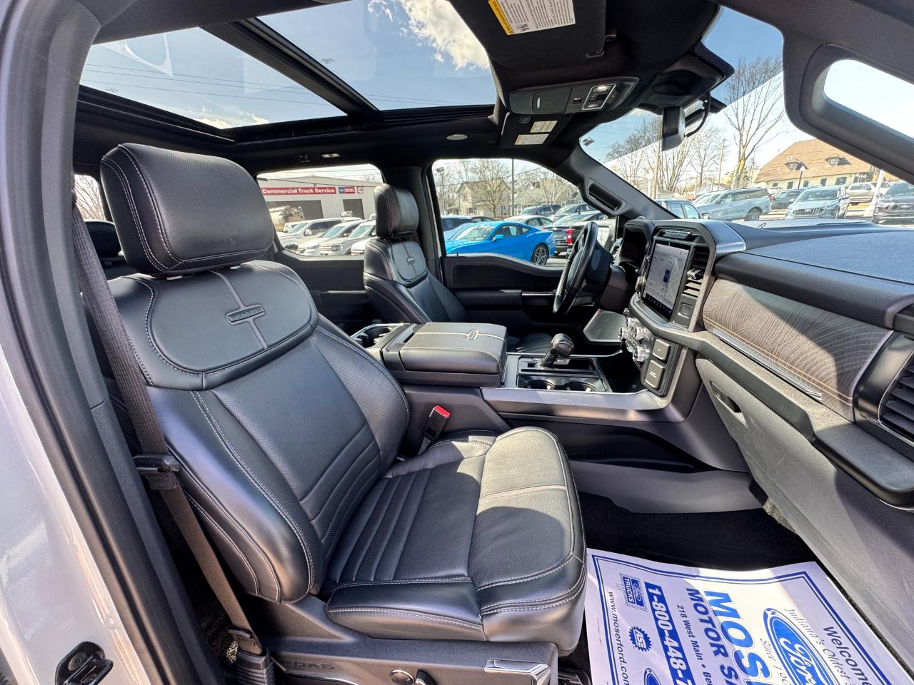 Ford F-150 Platinum 4WD SuperCrew 5.5' Box 2023