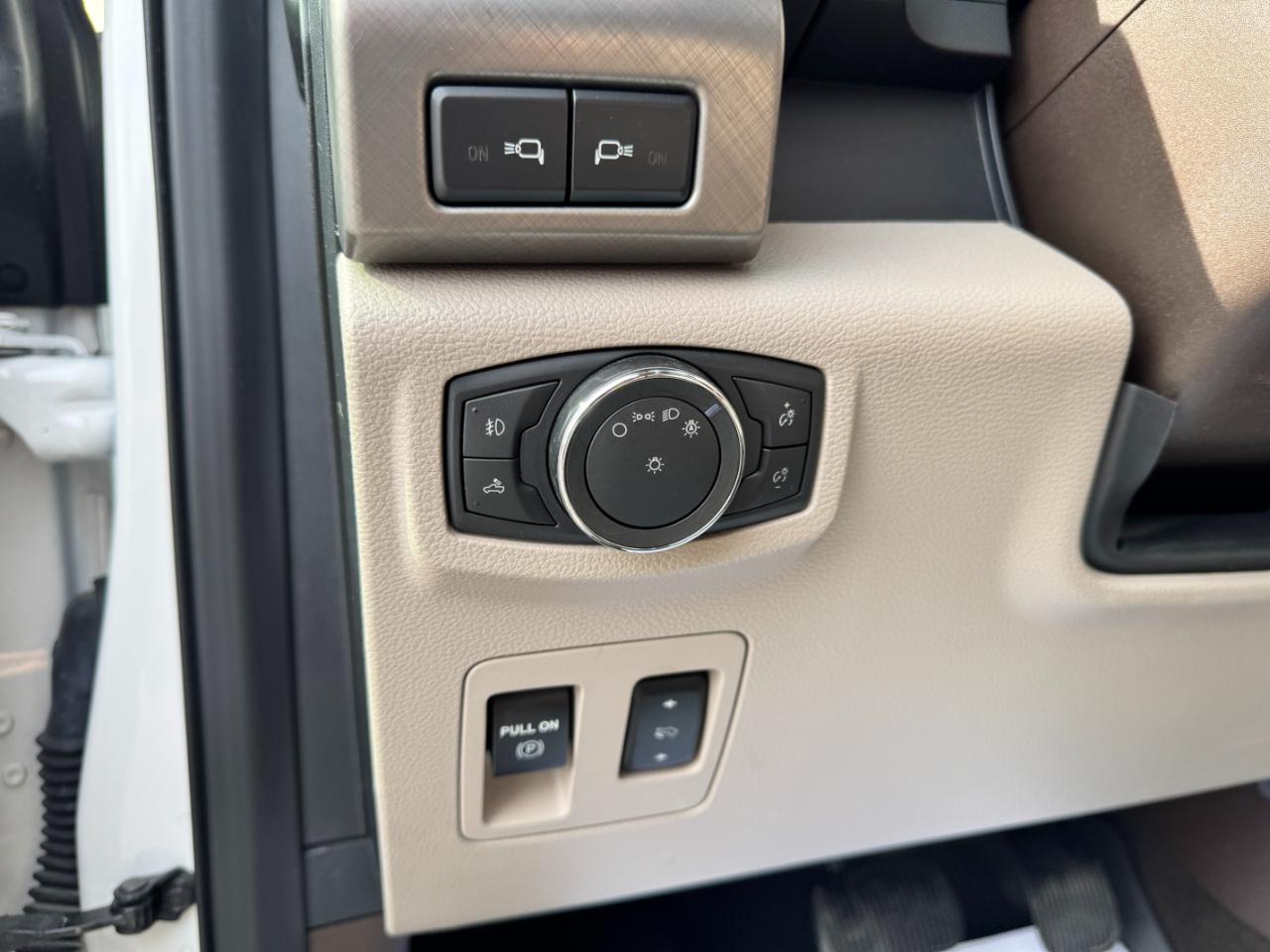 Ford F-150 Limited 4WD SuperCrew 5.5' Box 2019