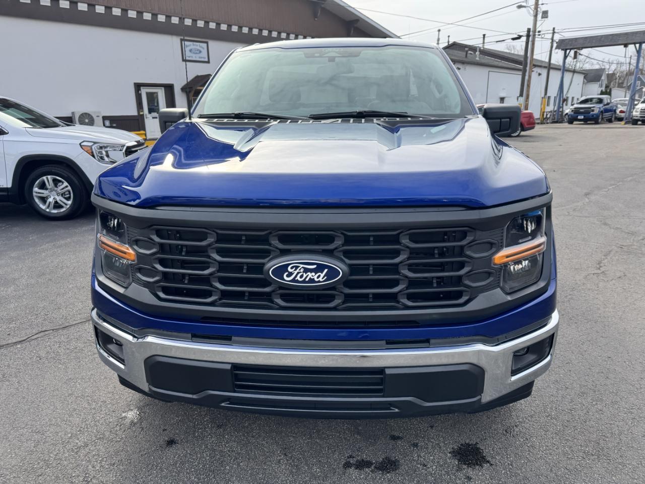 Ford F-150 XL 2WD Reg Cab 6.5' Box 2026