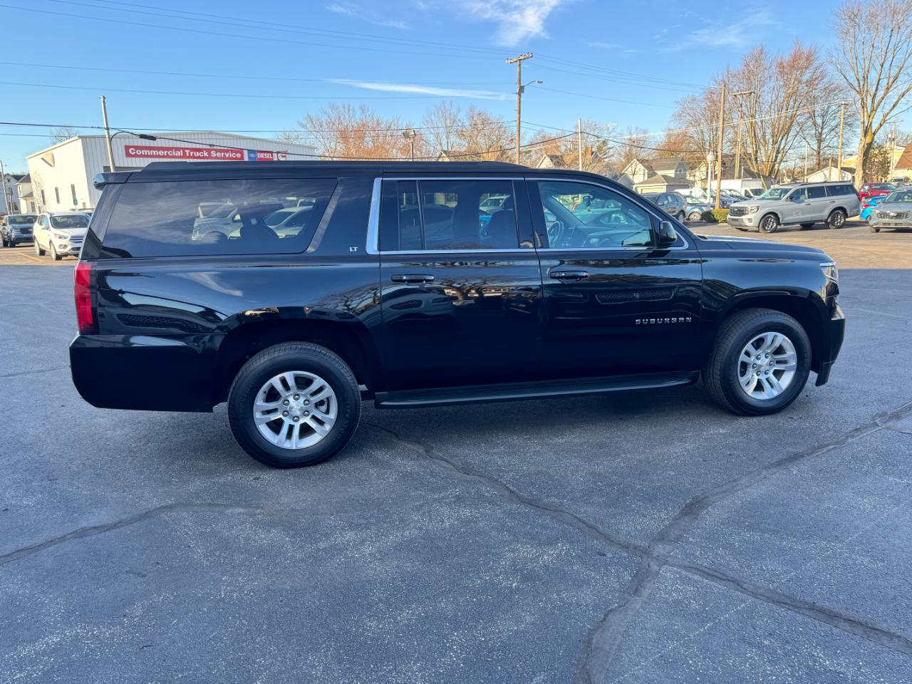 Chevrolet Suburban LT 4WD 2016