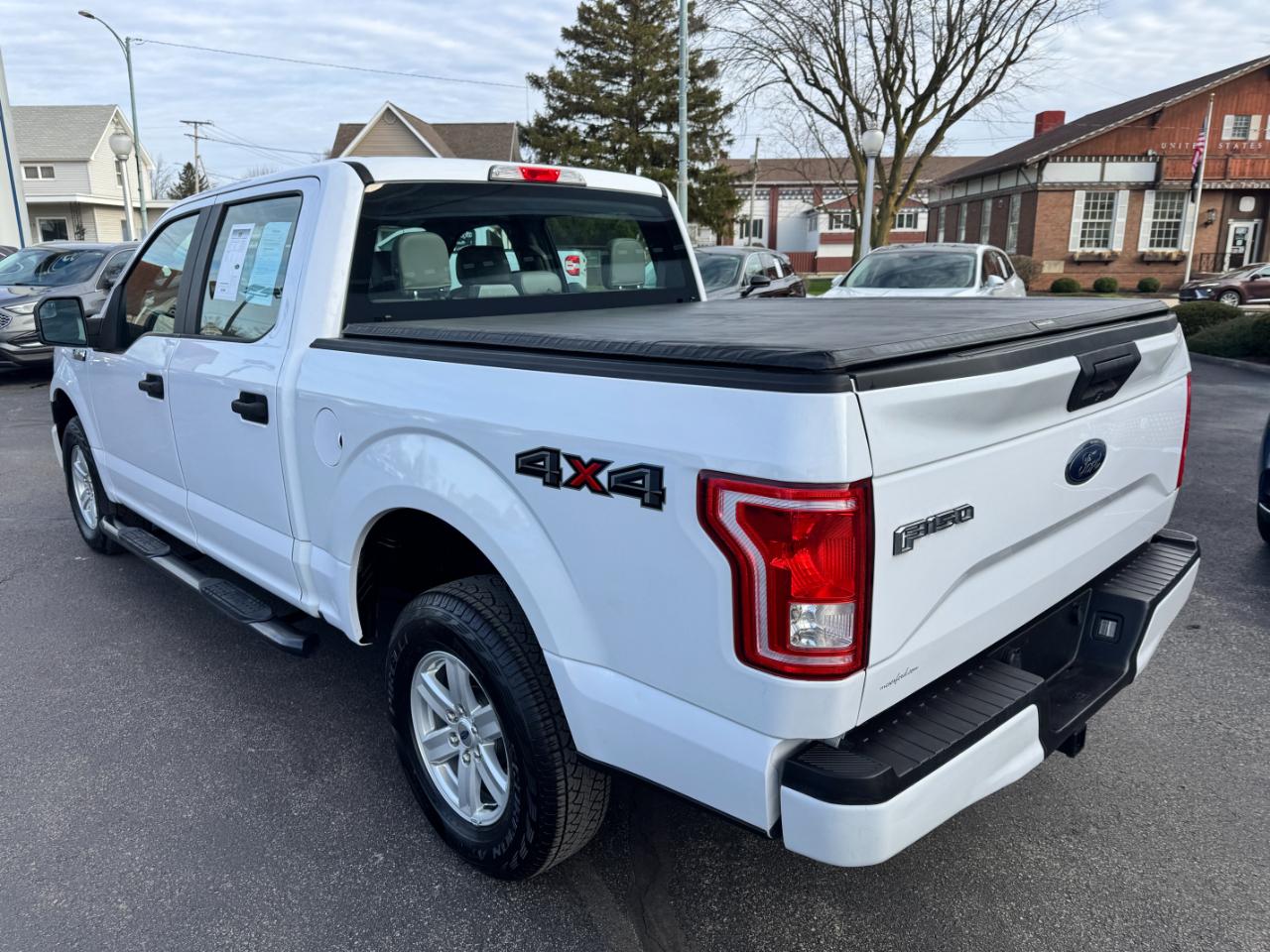 Ford F-150 XL 4WD SuperCrew 5.5' Box 2017