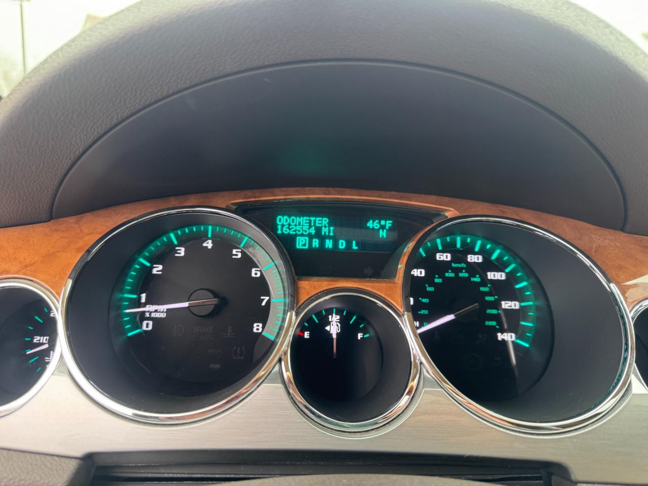 Buick Enclave FWD 4dr Leather 2012