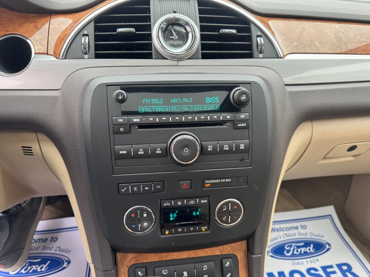 Buick Enclave FWD 4dr Leather 2012