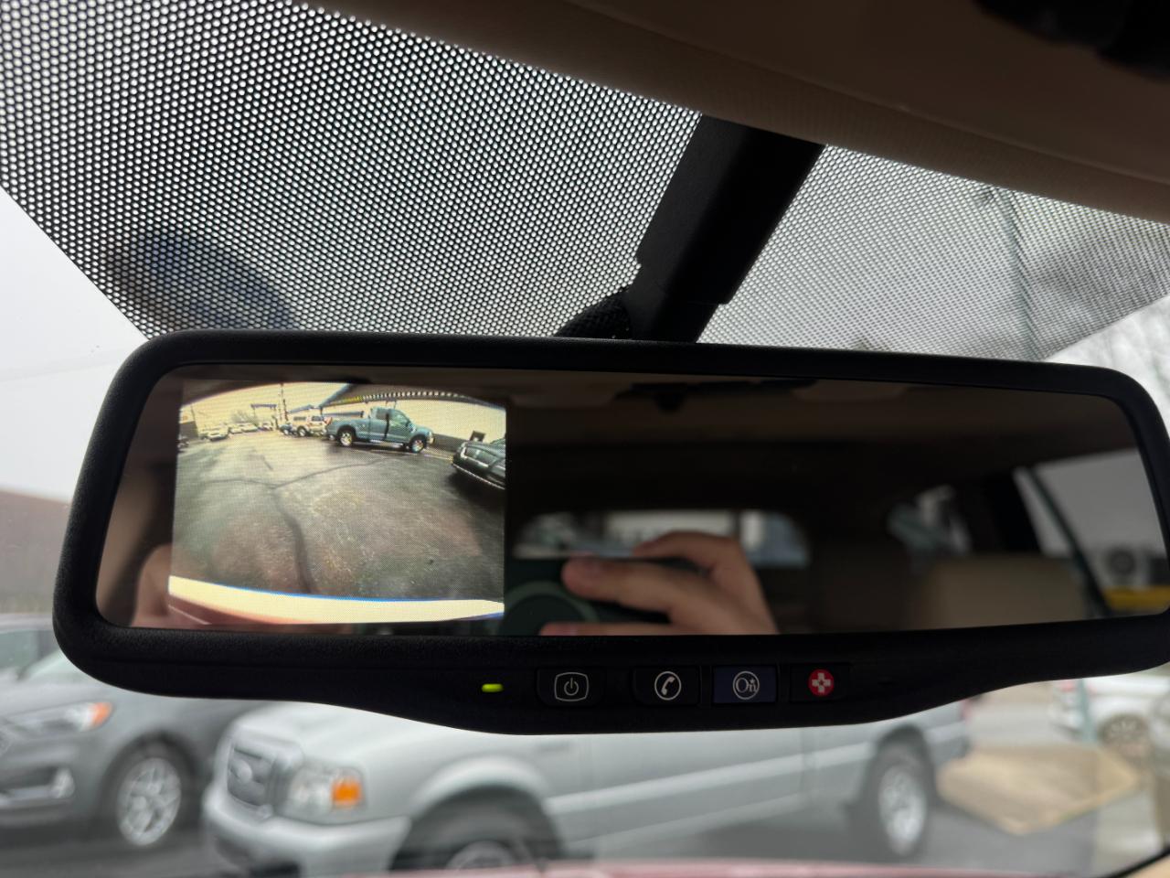 Buick Enclave FWD 4dr Leather 2012