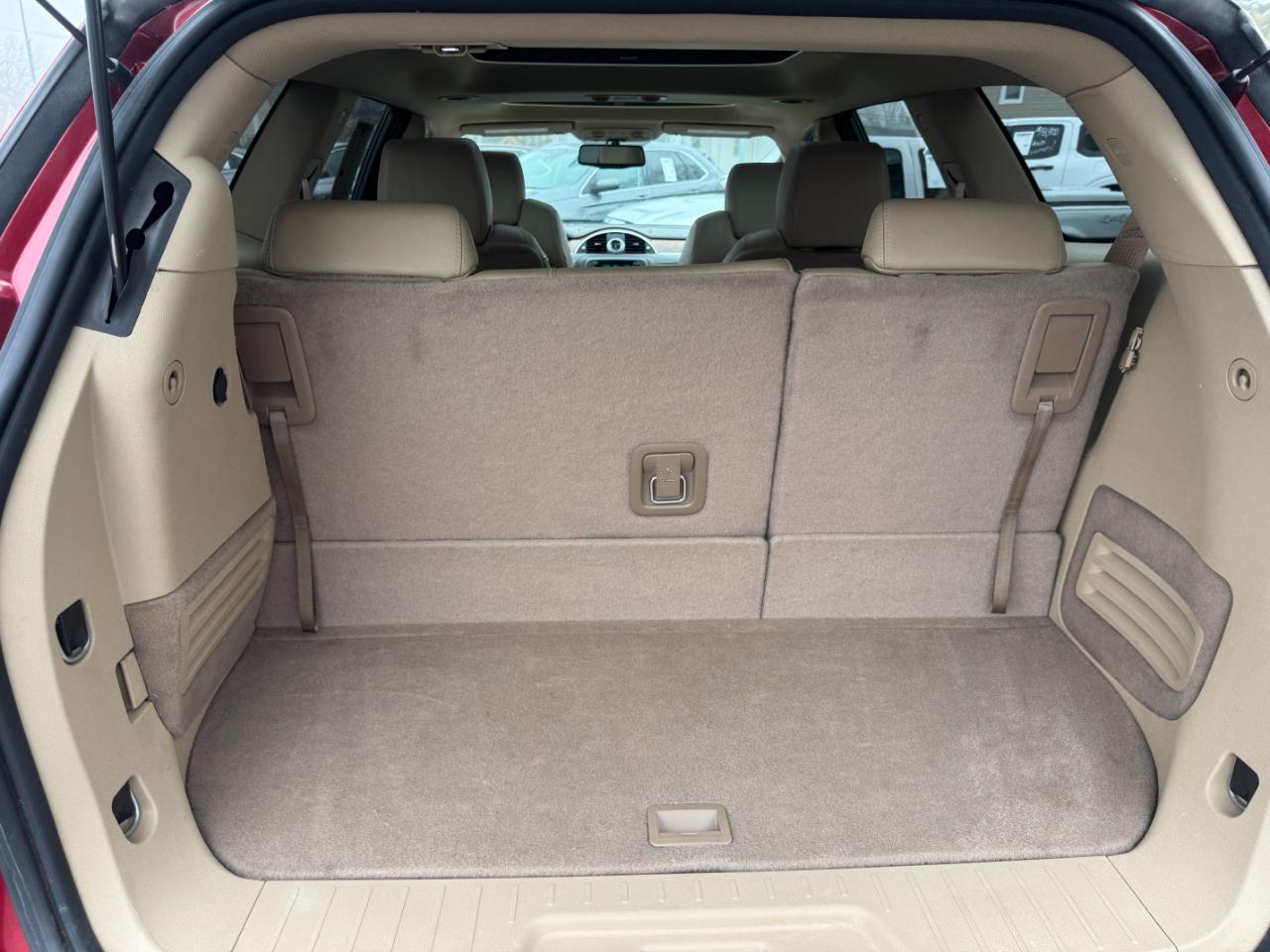 Buick Enclave FWD 4dr Leather 2012