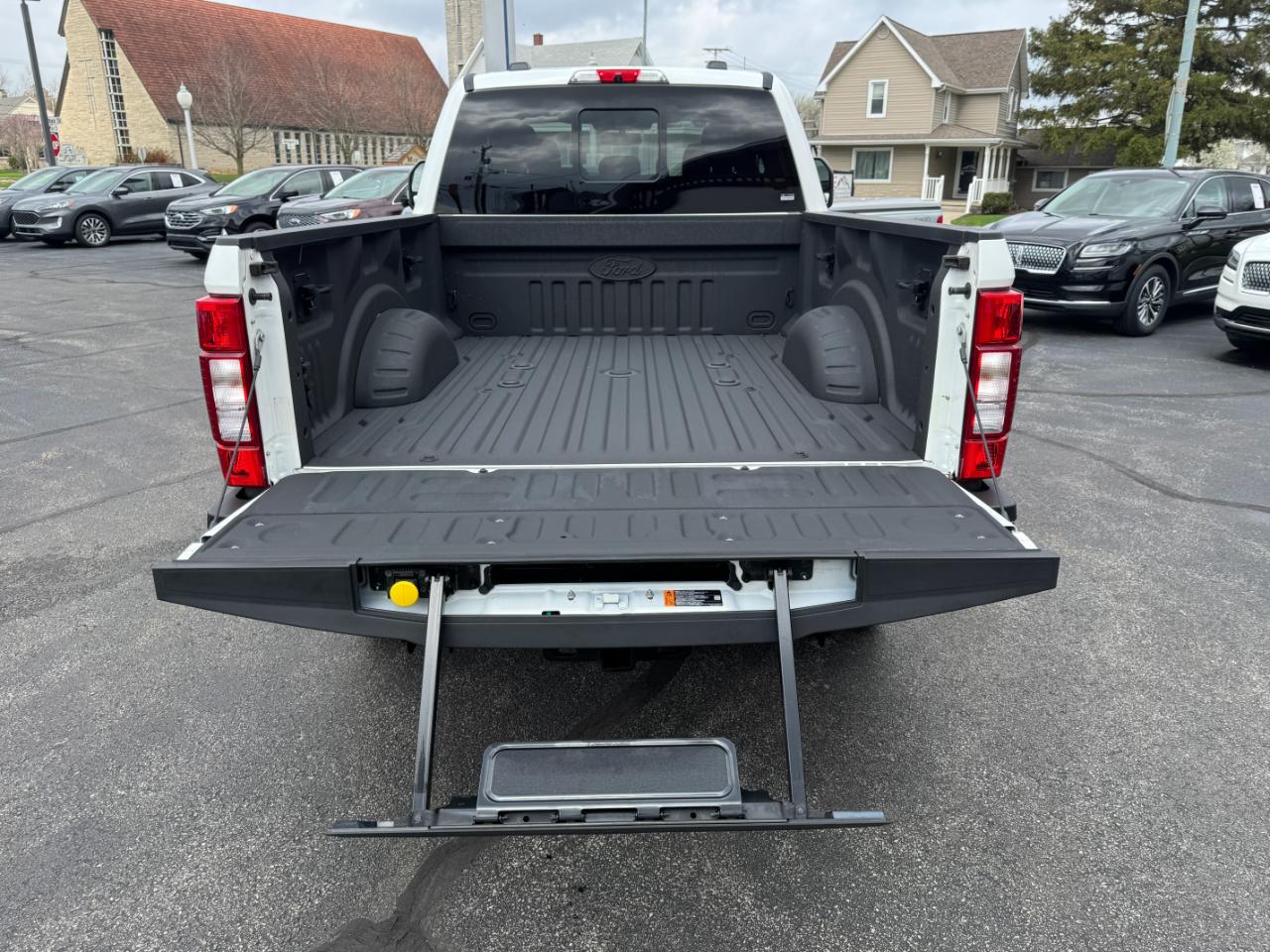 Ford Super Duty F-350 SRW Lariat 4WD SuperCab 6.75' Box 2021