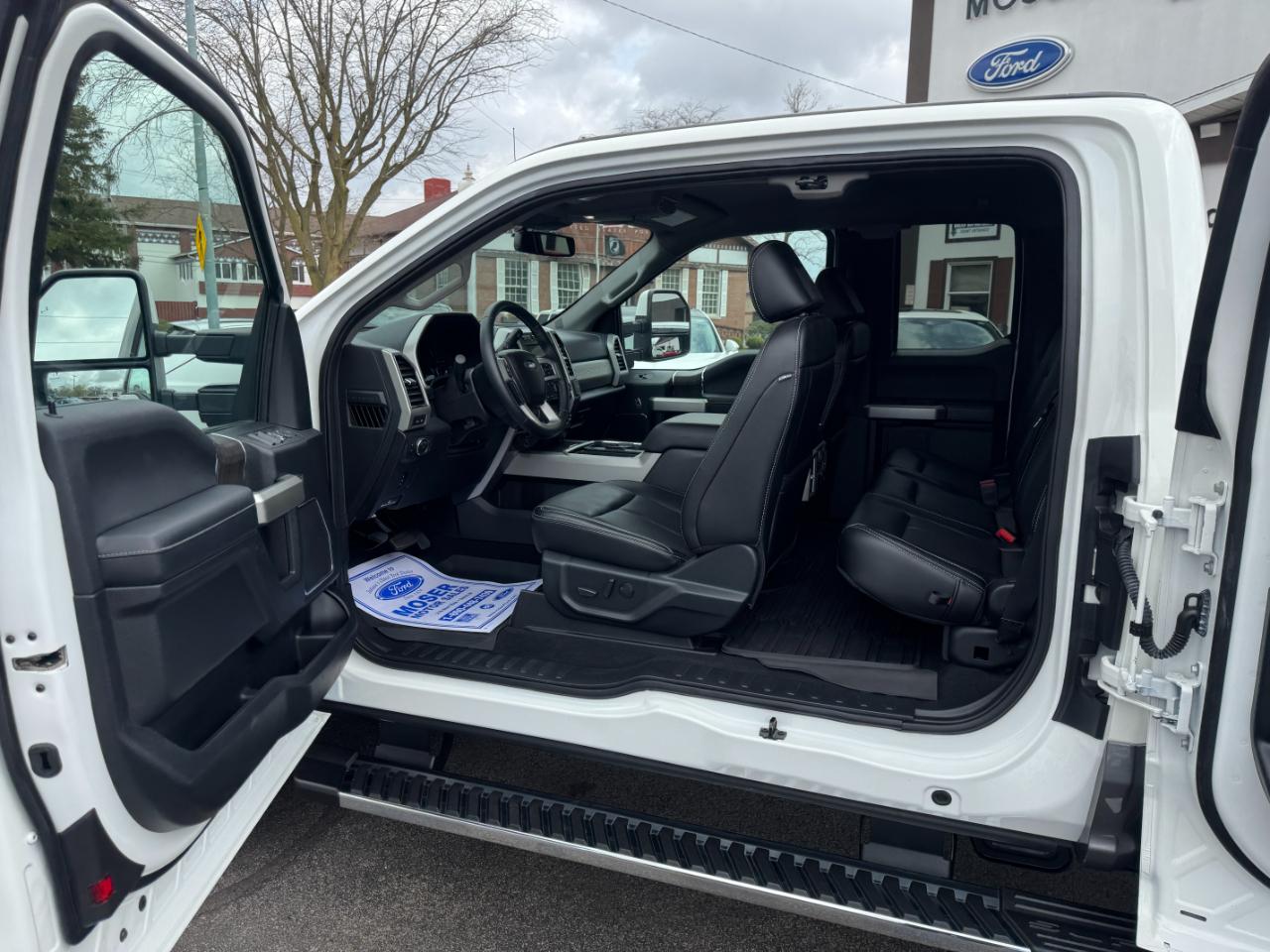 Ford Super Duty F-350 SRW Lariat 4WD SuperCab 6.75' Box 2021