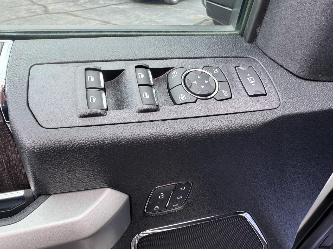 Ford Super Duty F-350 SRW Lariat 4WD SuperCab 6.75' Box 2021