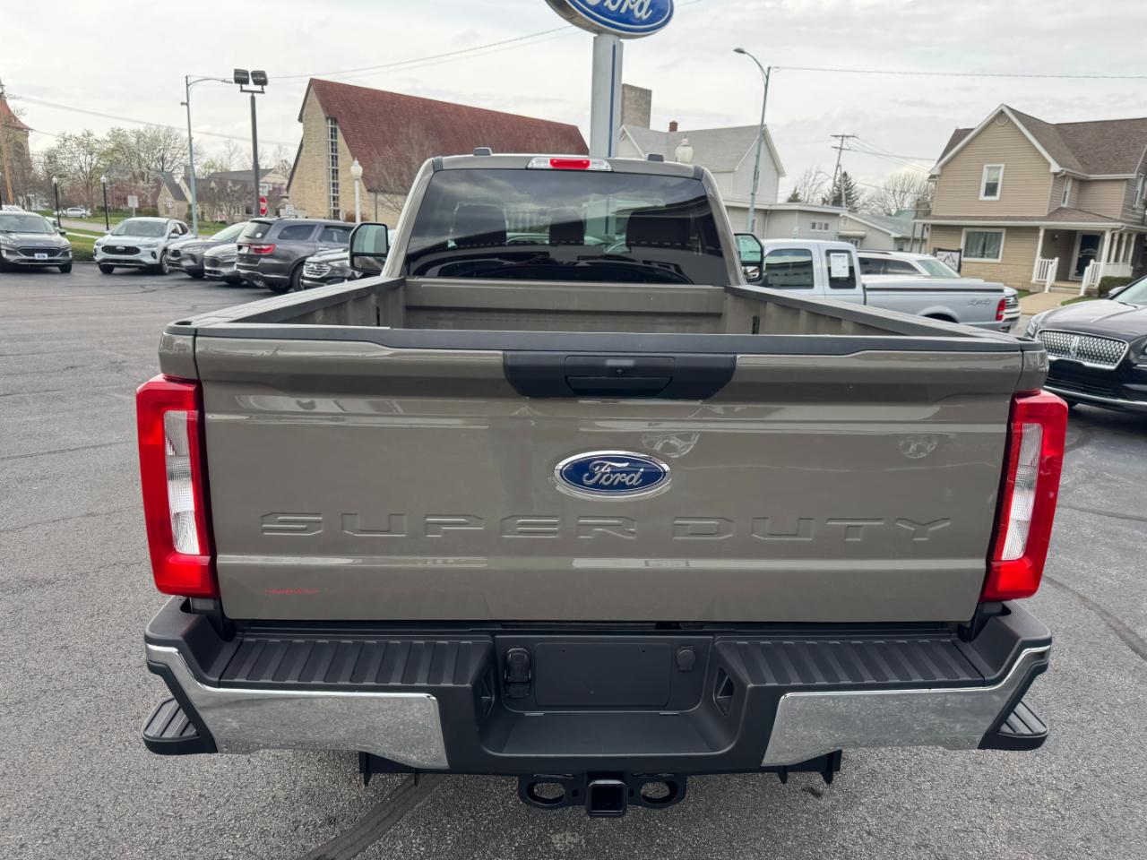 Ford Super Duty F-250 SRW XLT 4WD Reg Cab 8' Box 2026