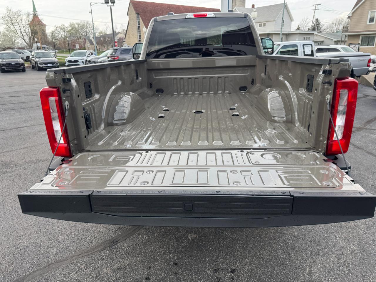 Ford Super Duty F-250 SRW XLT 4WD Reg Cab 8' Box 2026