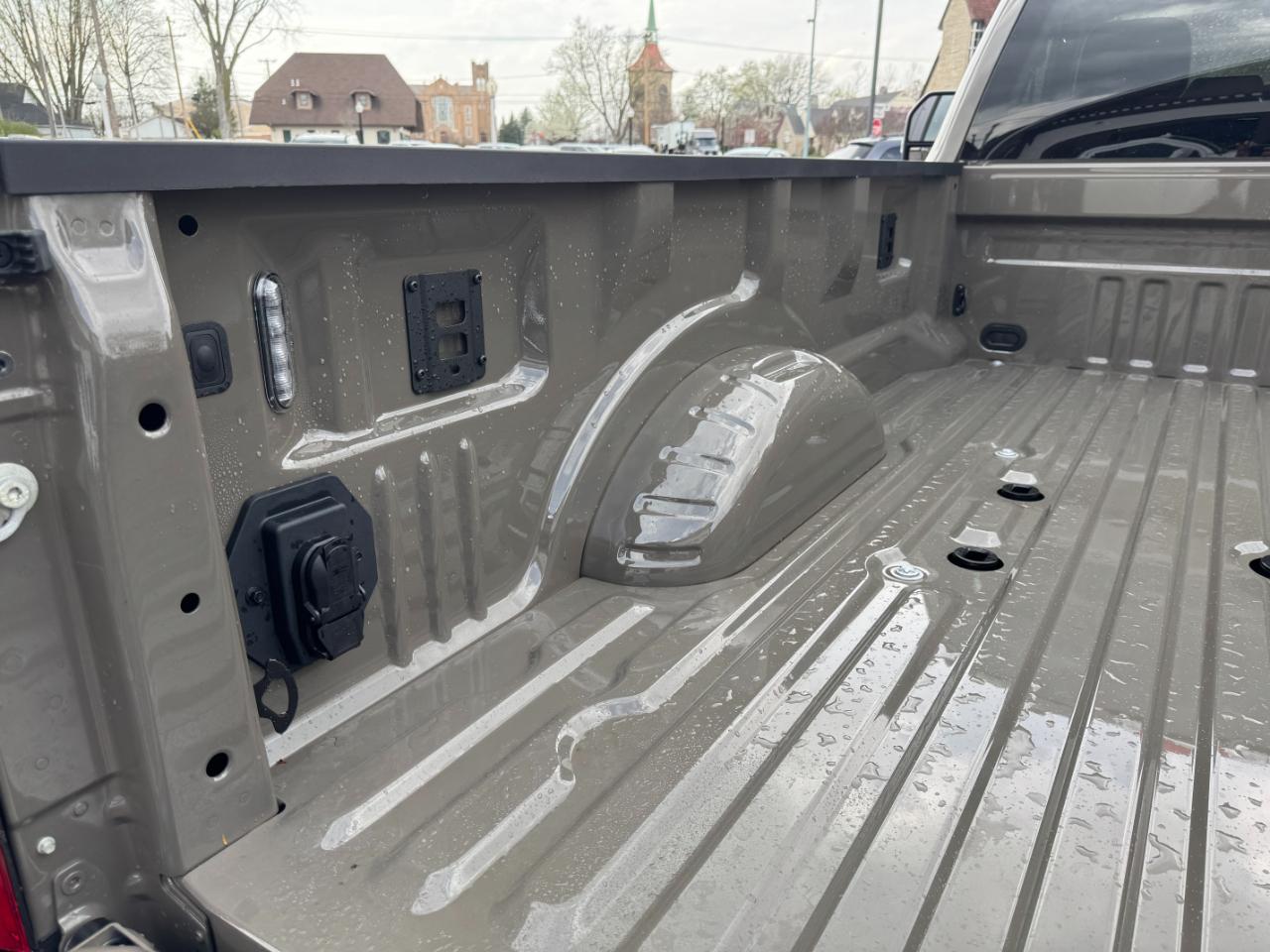 Ford Super Duty F-250 SRW XLT 4WD Reg Cab 8' Box 2026