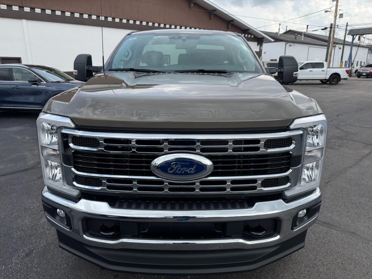 Ford Super Duty F-250 SRW XLT 4WD Reg Cab 8' Box 2026