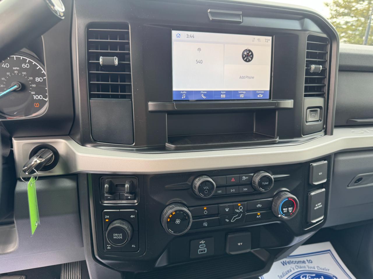 Ford Super Duty F-250 SRW XLT 4WD Reg Cab 8' Box 2026