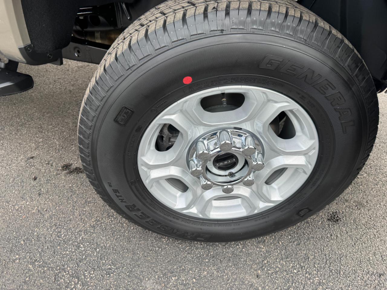 Ford Super Duty F-250 SRW XLT 4WD Reg Cab 8' Box 2026