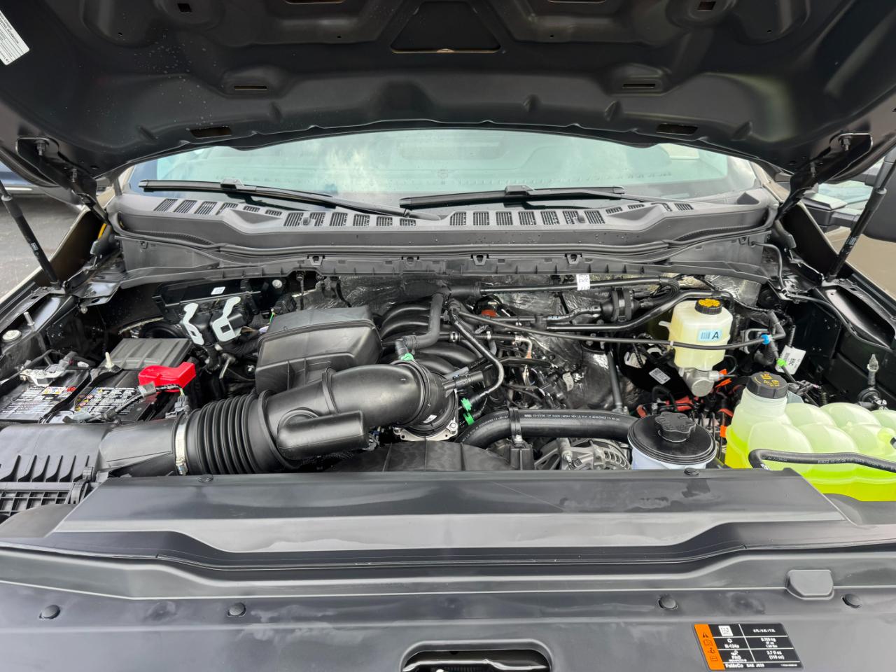 Ford Super Duty F-250 SRW XLT 4WD Reg Cab 8' Box 2026