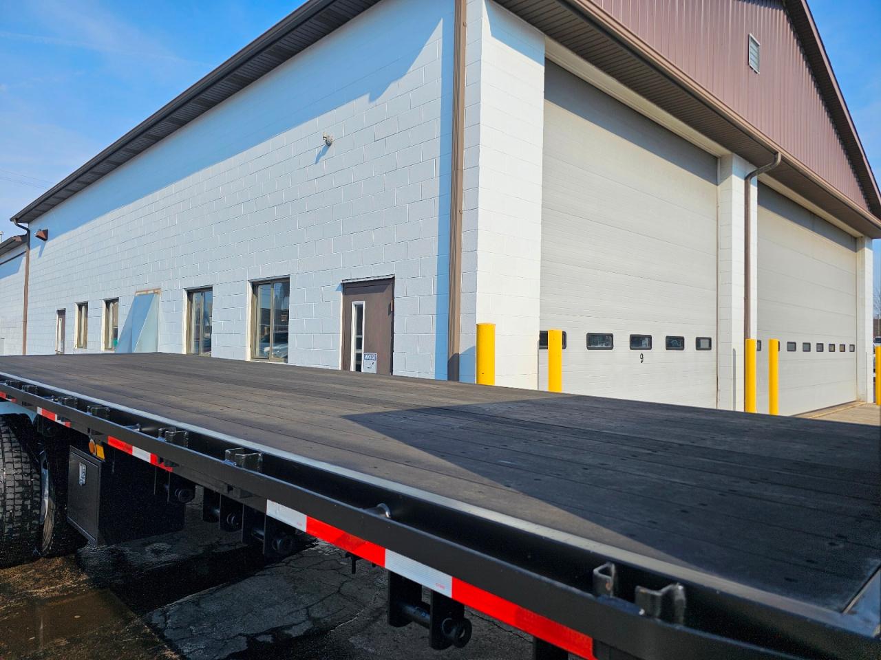 Freightliner M2 106  2015