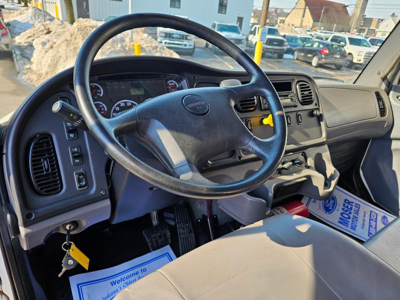 Freightliner M2 106  2015