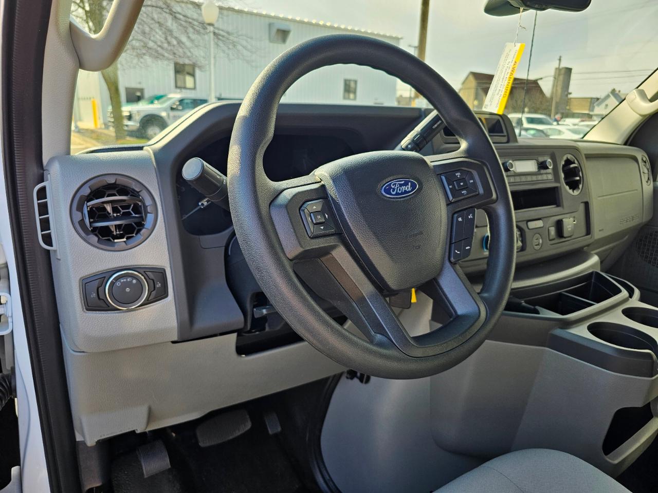 Ford E-Series Cutaway E-350 DRW 158" WB 2027