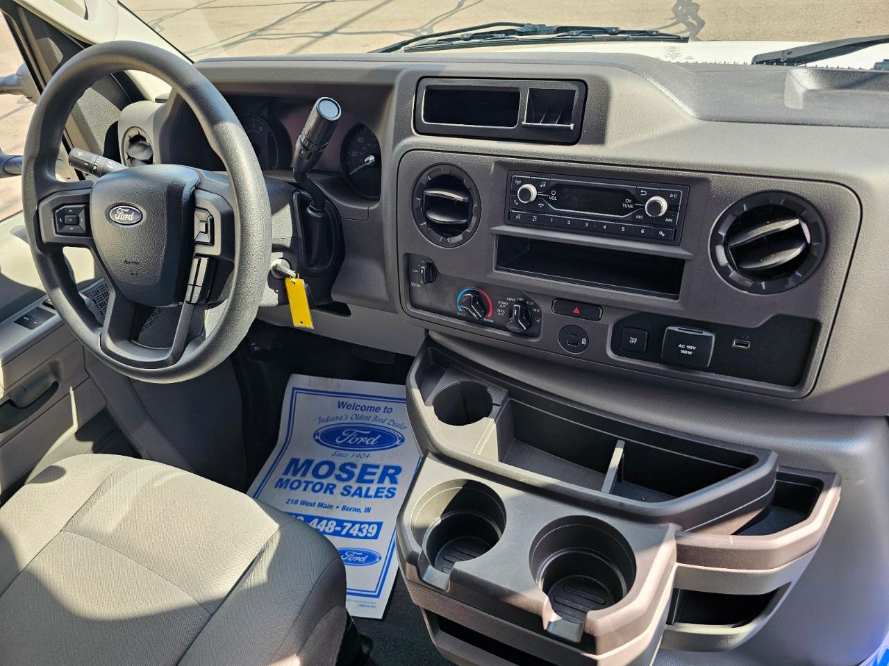 Ford E-Series Cutaway E-450 DRW 158" WB 2027