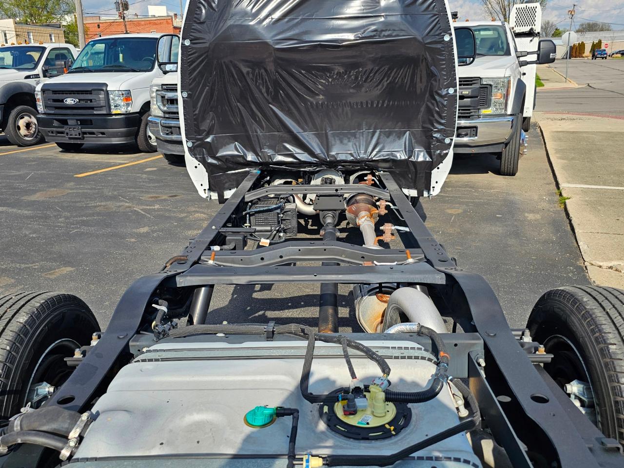 Ford E-Series Cutaway E-450 DRW 158" WB 2027