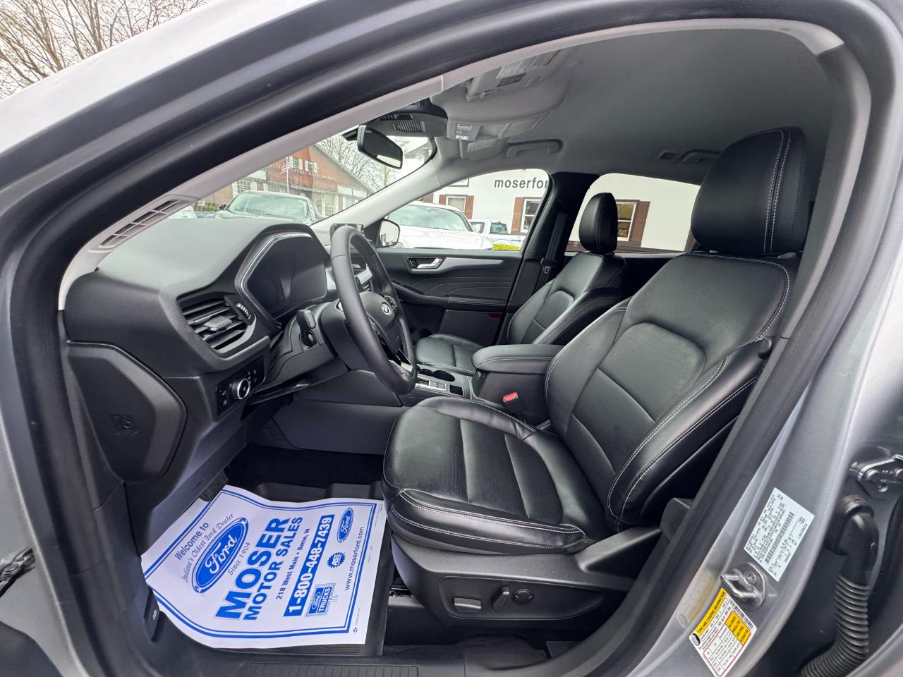 Ford Escape Platinum AWD 2023