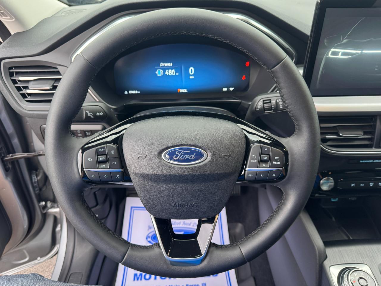 Ford Escape Platinum AWD 2023
