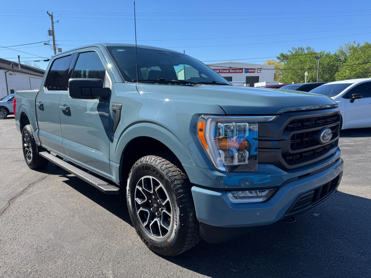 Ford F-150 XLT 4WD SuperCrew 5.5' Box 2023