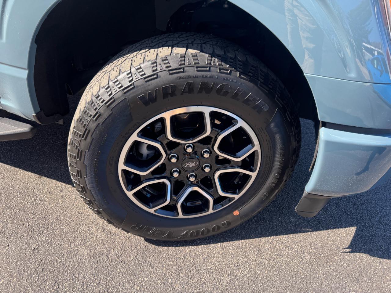 Ford F-150 XLT 4WD SuperCrew 5.5' Box 2023