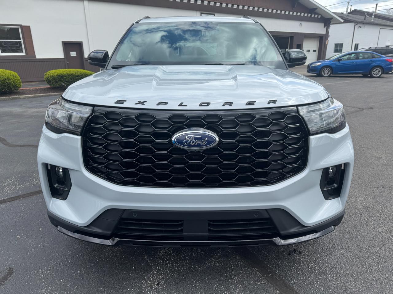 Ford Explorer  2026
