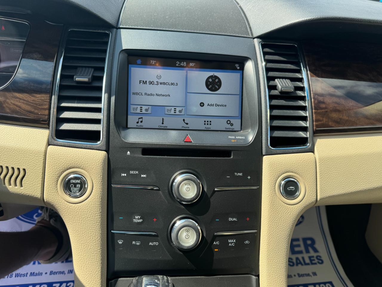 Ford Taurus 4dr Sdn Limited FWD 2016