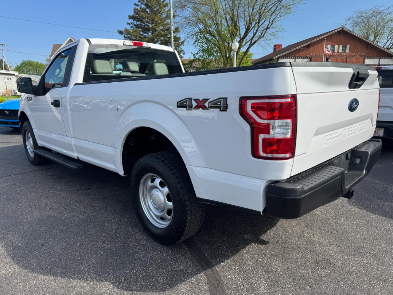 Ford F-150 XL 4WD Reg Cab 8' Box 2018