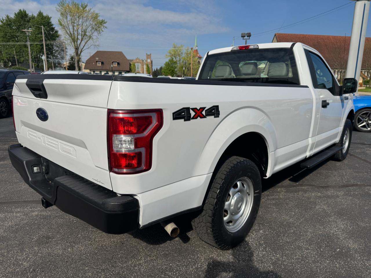 Ford F-150 XL 4WD Reg Cab 8' Box 2018