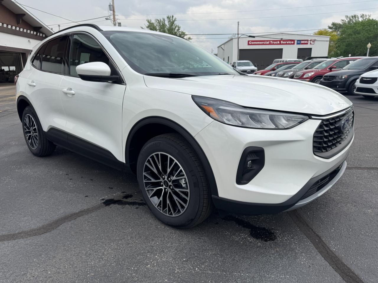 Ford Escape PHEV FWD 2026