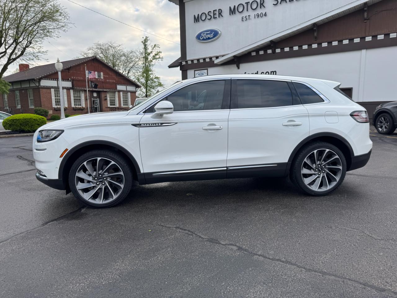 Lincoln Nautilus Reserve AWD 2022