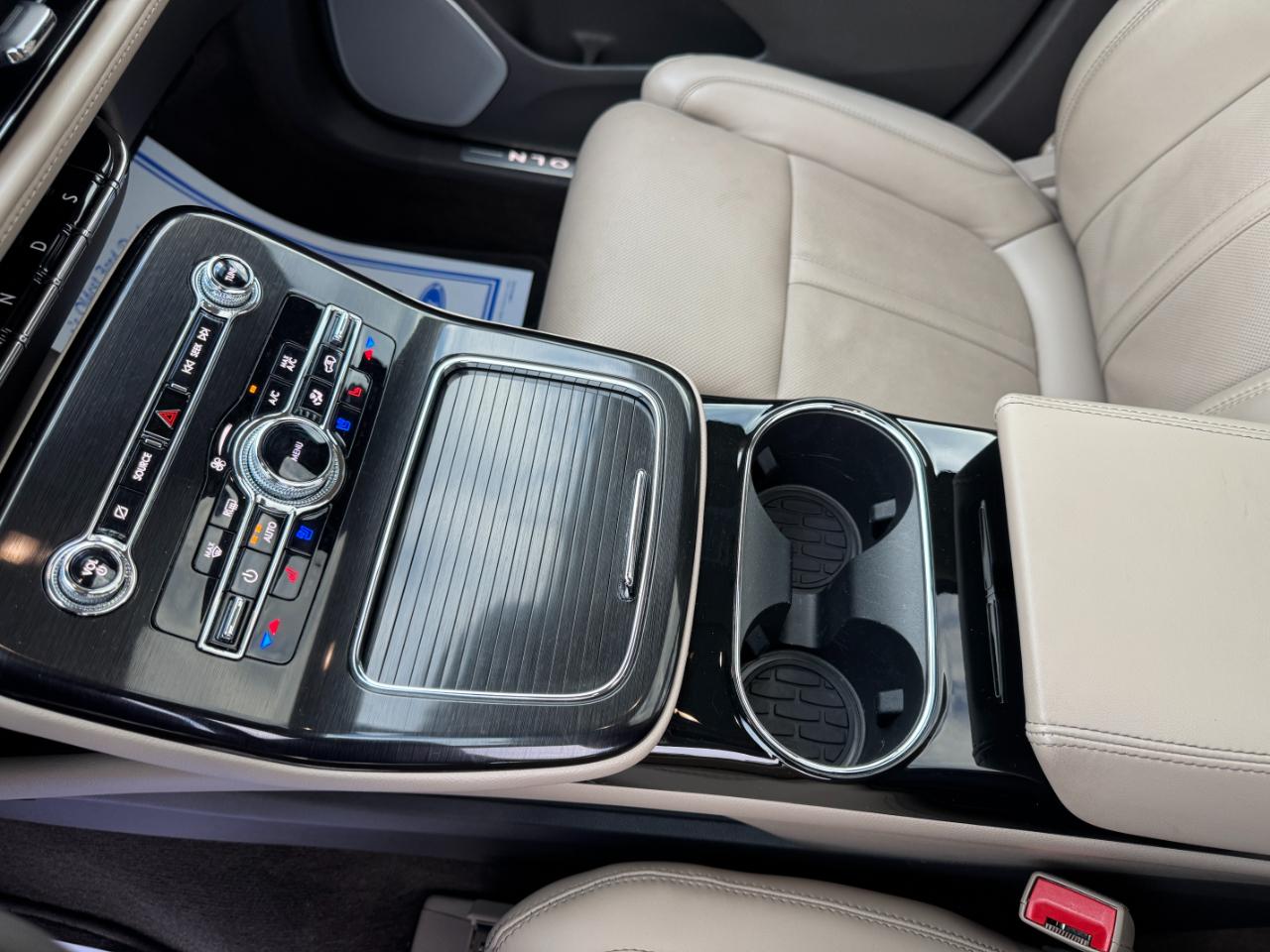 Lincoln Nautilus Reserve AWD 2022