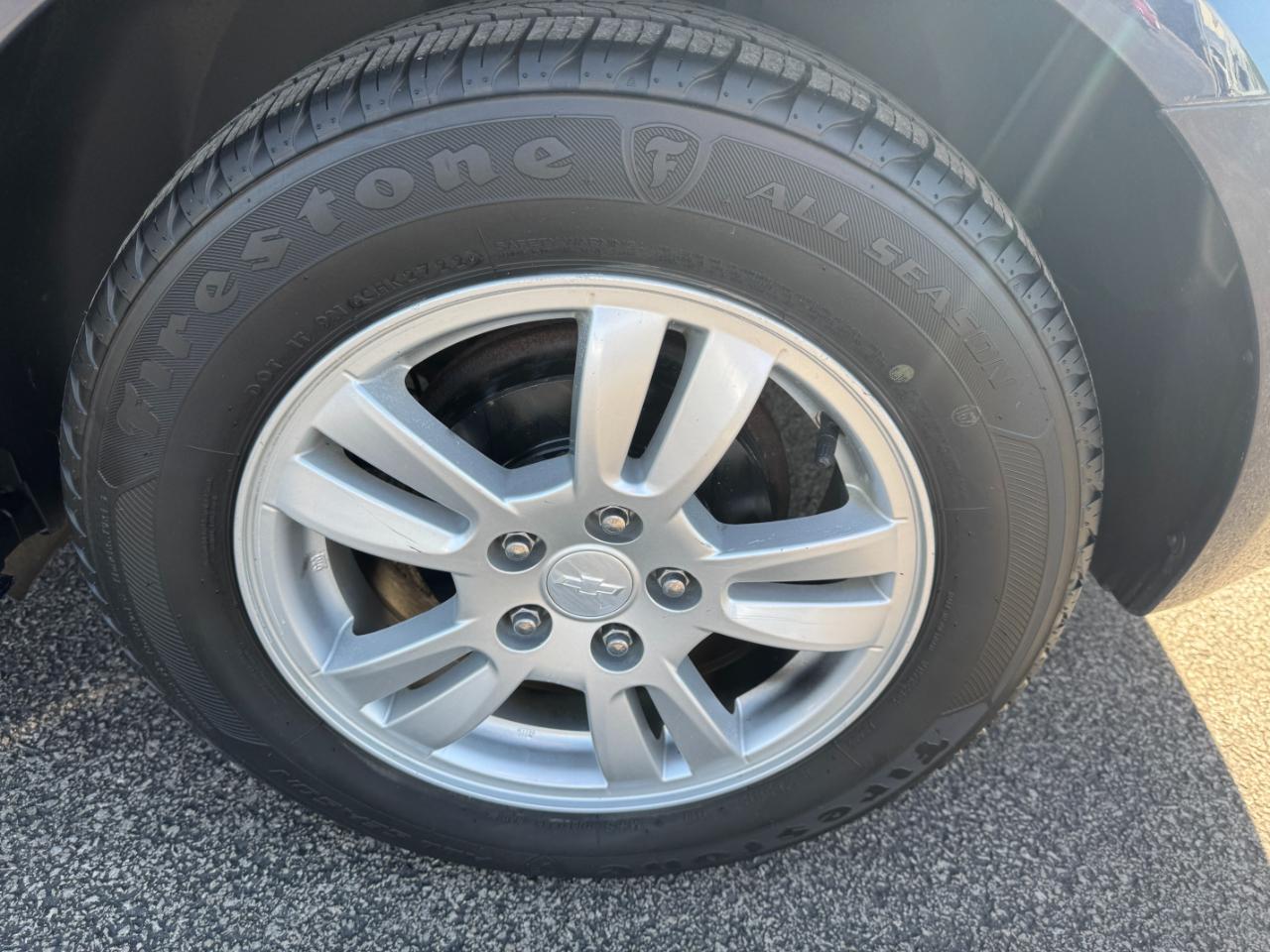 Chevrolet Sonic 4dr Sdn Auto LT 2015