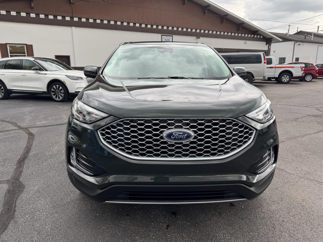 Ford Edge SEL AWD 2024