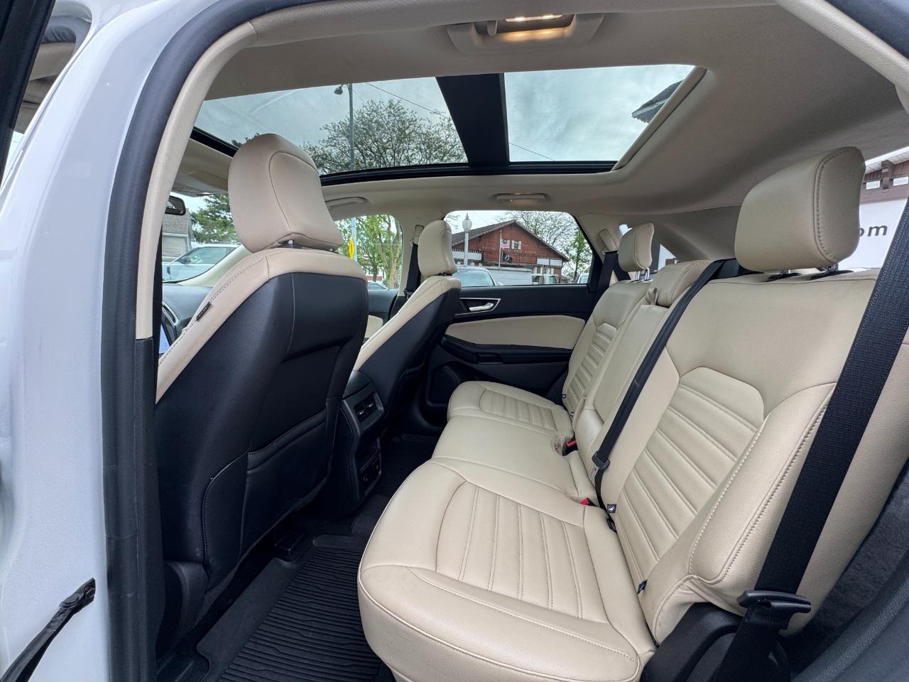 Ford Edge SEL AWD 2024