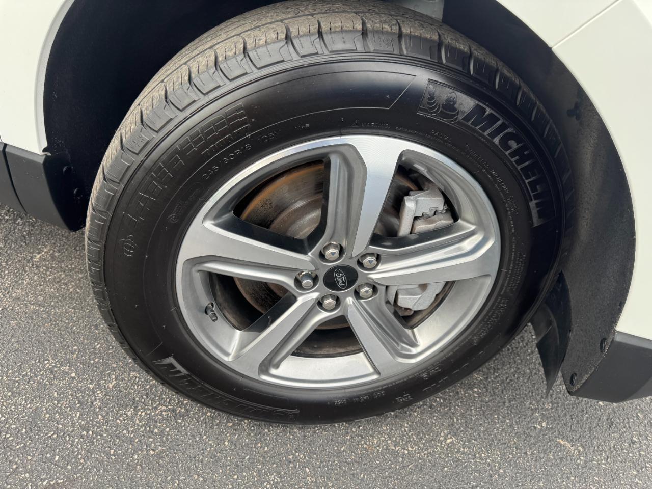 Ford Edge SEL AWD 2024