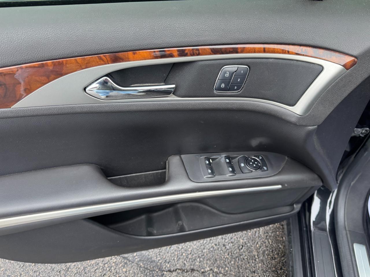 Lincoln MKZ 4dr Sdn FWD 2014