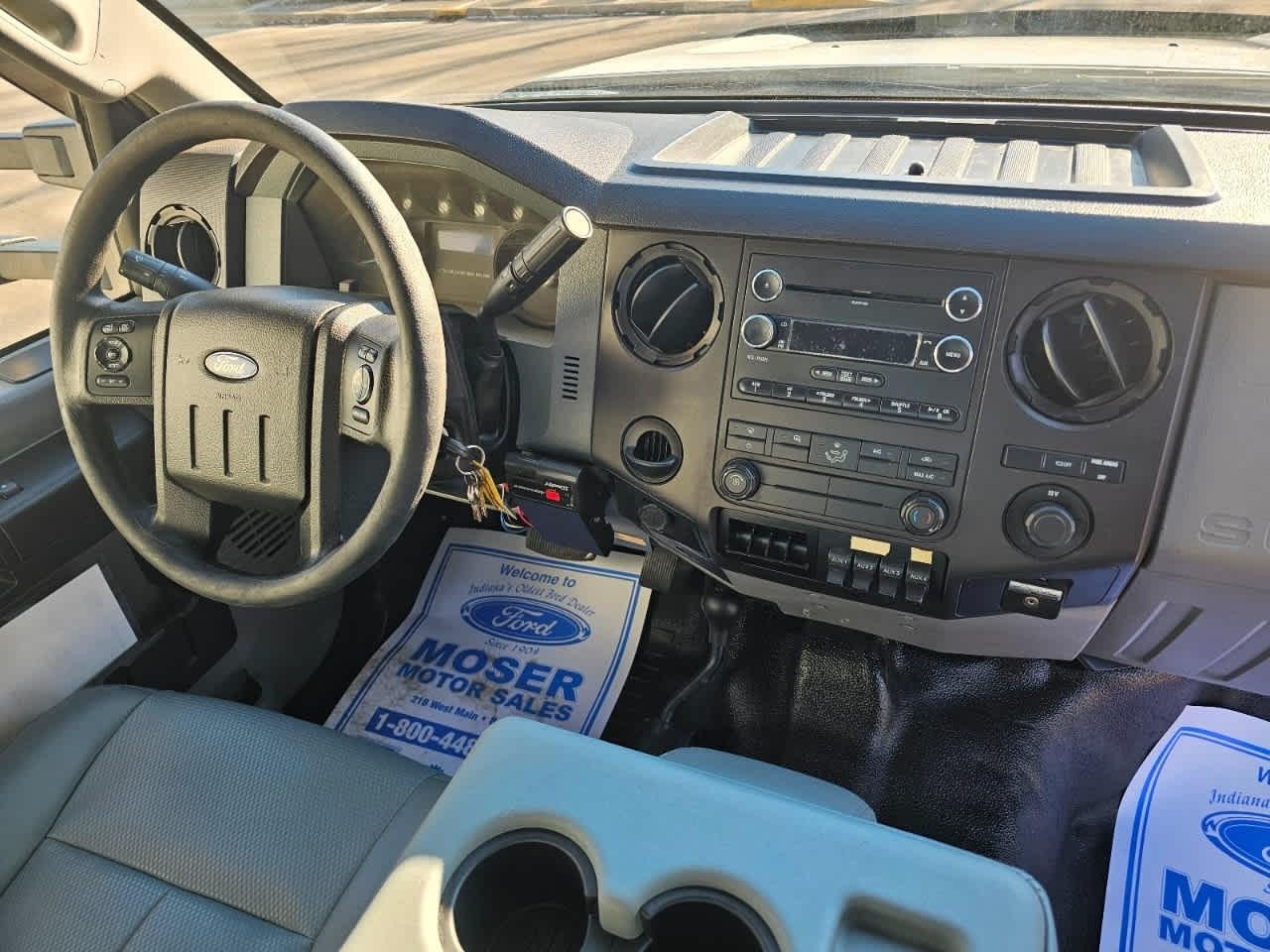 Ford Super Duty F-550 DRW 4WD SuperCab 186" WB 84" CA XLT 2015