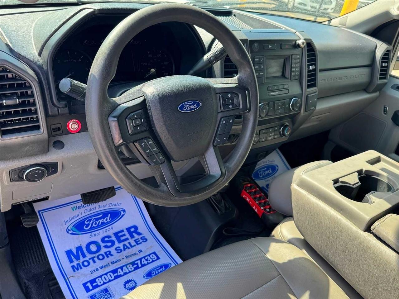 Ford Super Duty F-550 DRW XL 4WD SuperCab 168" WB 60" CA 2019